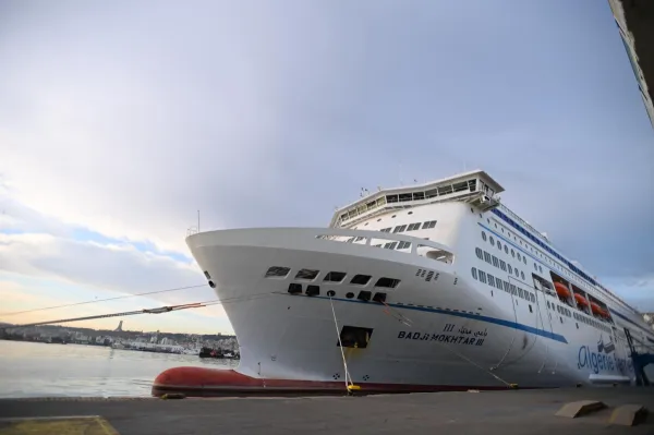 Transport maritime des voyageurs: le Premier ministre lance la mise en service du "Badji Mokhtar III"